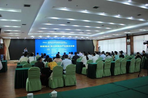智匯蓉城，電子科技賦能產(chǎn)業(yè)新未來(lái)——2022年成都市科技年會(huì)電子分會(huì)場(chǎng)暨科技與產(chǎn)業(yè)融合發(fā)展交流會(huì)紀(jì)實(shí)